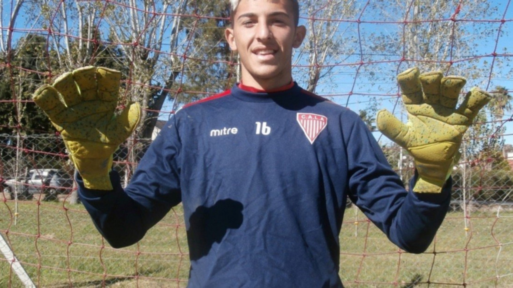 Un arquero de 19 años es el nuevo refuerzo de Boca